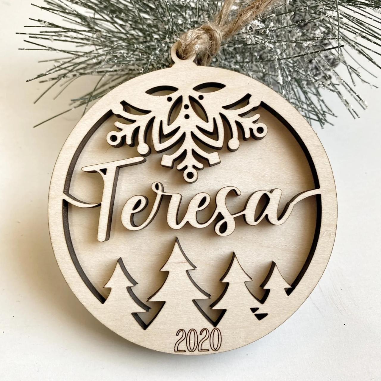 Laser etched christmas ornament