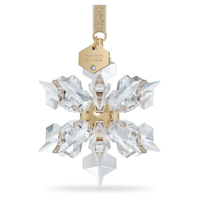 2018 swarovski christmas ornament